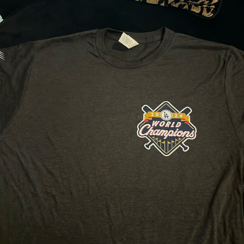 LA Dodgers world champion T-shirt size medium